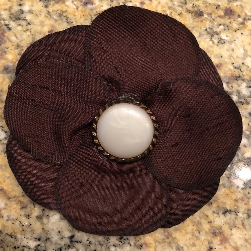 Anthropologie brow floral hair clip